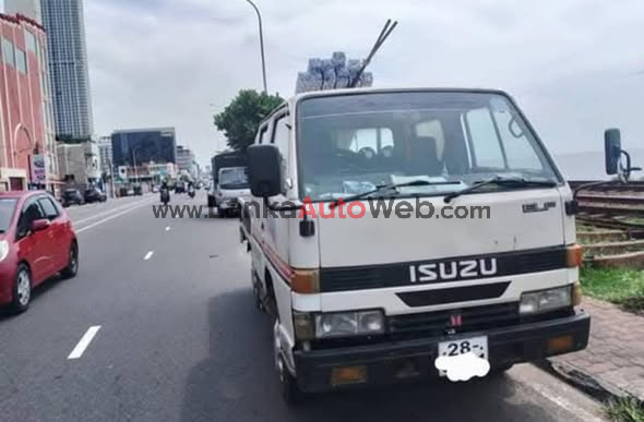 ISUZU Crew Cab