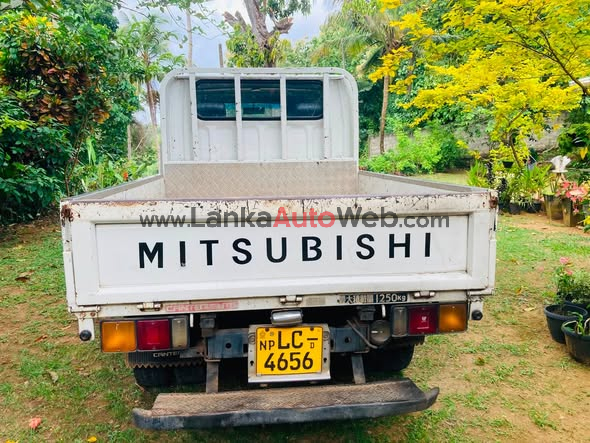 Mitsubishi Canter Orginal  Crew-cab 