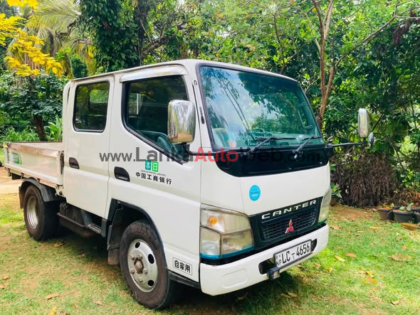 Mitsubishi Canter Orginal  Crew-cab 