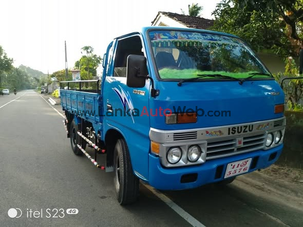 Isuzu elf 250