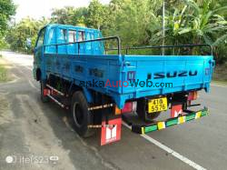 Isuzu elf 250